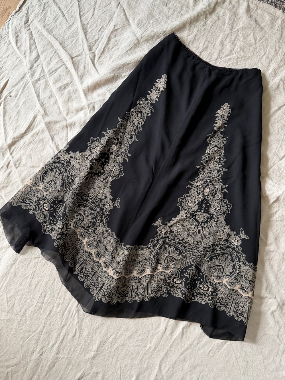 Vintage 100% silk Black Maxi skirt hankerchief hem whimsical paisley accent - Picture 7 of 16